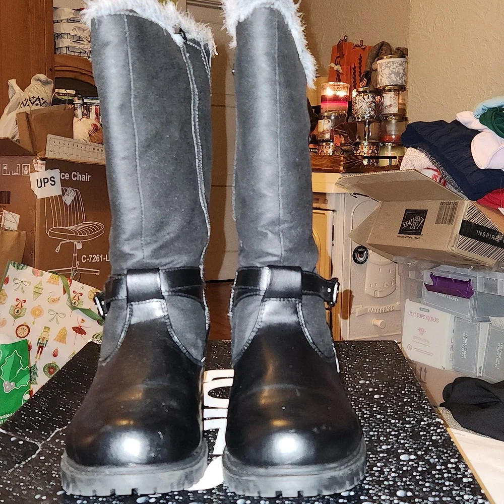 Totes North Black Winter Waterproof Boots with Gray Fur Trim Womens Sz  10 - Picture 2 of 4